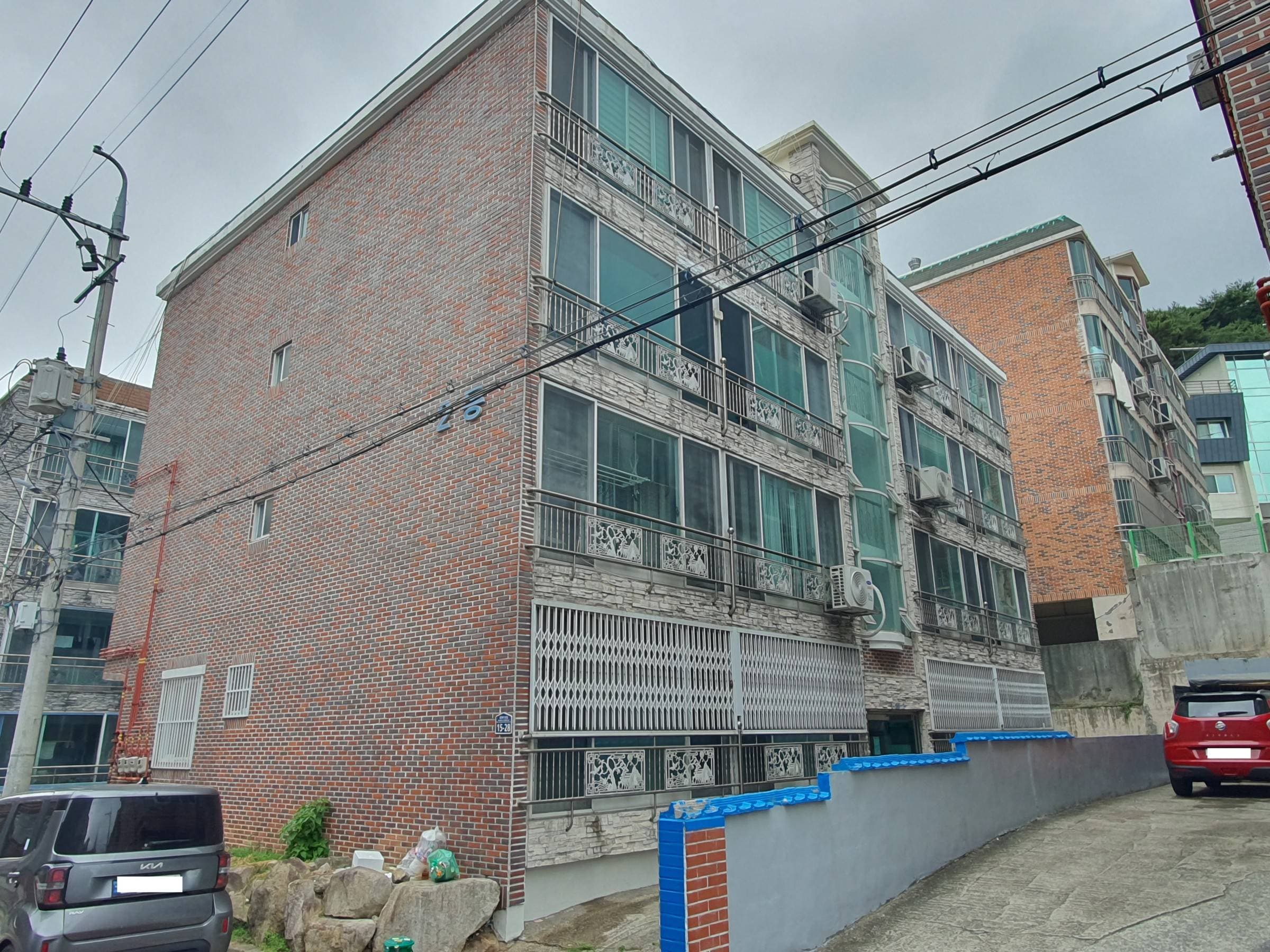 경상남도 김해시 삼방동 22-21 동산뉴그린빌라 제2동 제4층 제402호