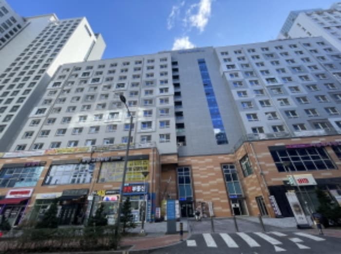 인천광역시 서구 청라한내로100번길 8-28(청라동), 2층230호 (청라동,청라레이크봄)