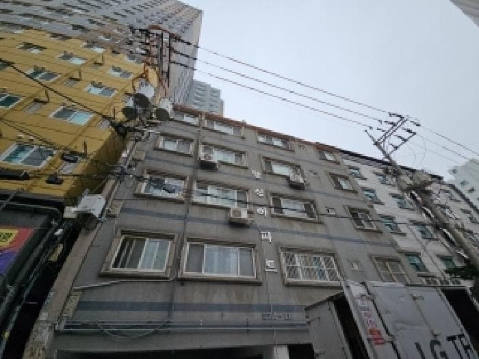 인천광역시 부평구 부평동 572-11 명신아파트  2층201호
