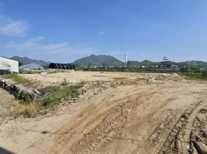 충청북도 충주시 동량면 용교리 361-2 외 1 필지