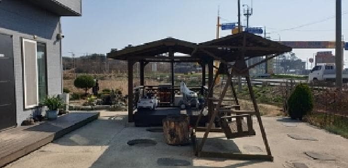 충청남도 홍성군 서부면 어사리 735-3 주1동 외 2 필지