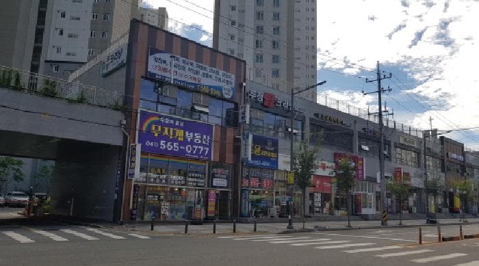 충청남도 천안시 서북구 두정동 2078 두정역효성해링턴플레이스 근린생활시설씨동 1층씨108호 외 1개 호
