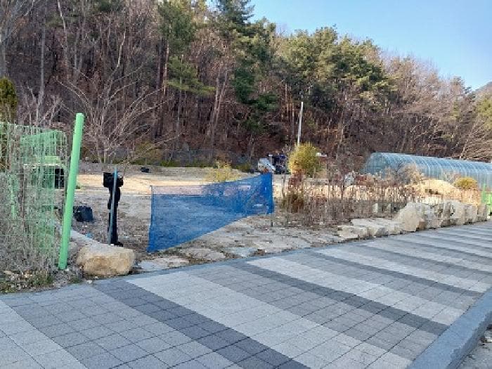 충청남도 공주시 반포면 학봉리 349 외 1 필지
