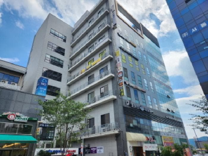 대구광역시 북구 연경동 962-3 태왕아너스스퀘어주건축물제1동  1층105호
