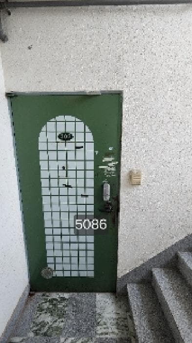 부산광역시 해운대구 반송동 250-2127  3층302호