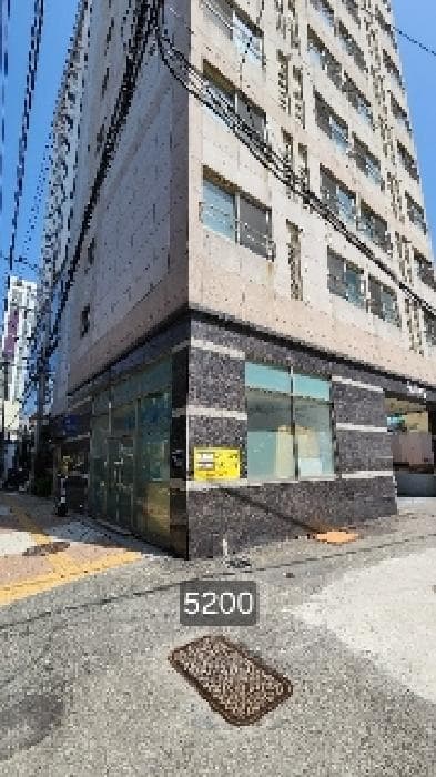 부산광역시 남구 문현동 641-2 주건축물제1동  13층1303호