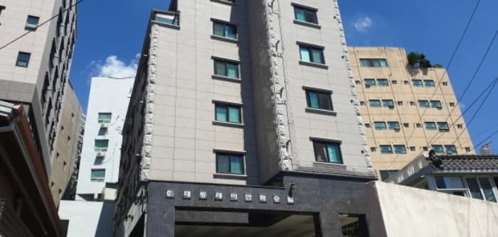 부산광역시 사상구 백양대로703번길 51-30, 2층202호 (덕포동,대동레미안화승빌)