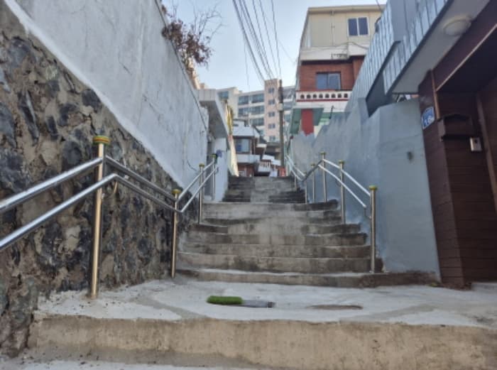 부산광역시 사하구 괴정동 446-1
