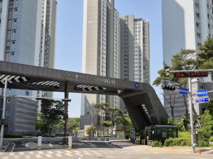 울산광역시 북구 산하동 1033-1 울산블루마시티2차푸르지오 101동 24층2403호