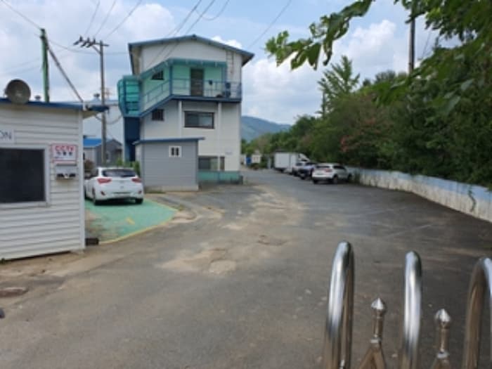 경상남도 김해시 주촌면 소망길 13-23 외 2 필지