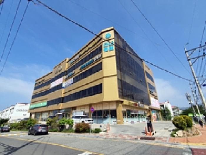 경상남도 창원시 진해구 풍호동 83-106 더연리지  2층201호