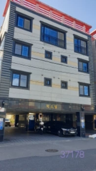 경상남도 진주시 망경남길24번길 4 외 1 필지