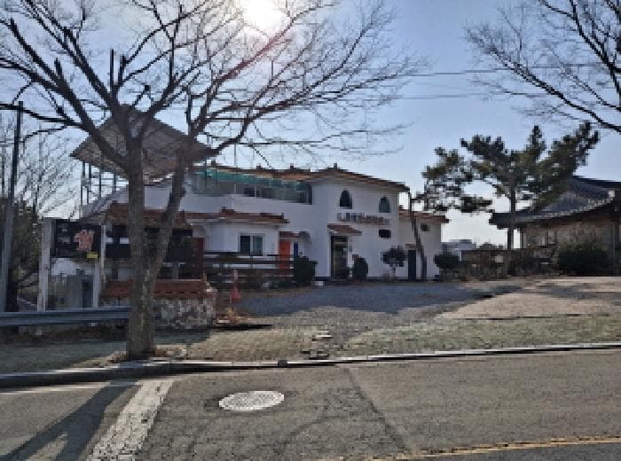 경상남도 통영시 용남면 동달안길 84 외 2 필지